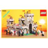 RARE VINTAGE LEGO LEGOLAND KING'S CASTLE SET - BOXED