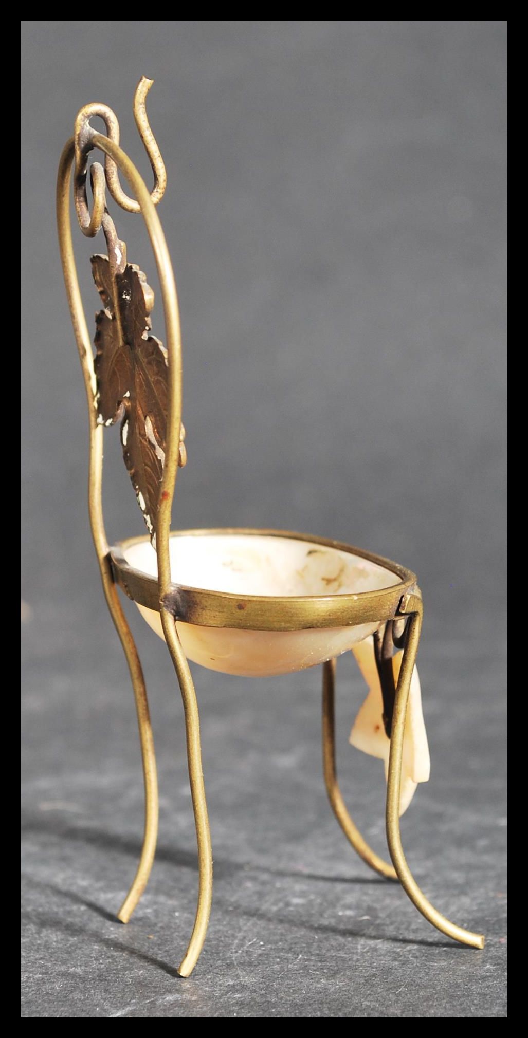 An unusual 19th century Victorian eye bath in the form of a miniature dining chair. The eye bath - Image 3 of 6
