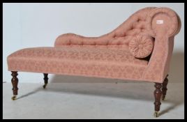 A good quality Victorian style mahogany chaise longue of small proportions - end of bed chaise.