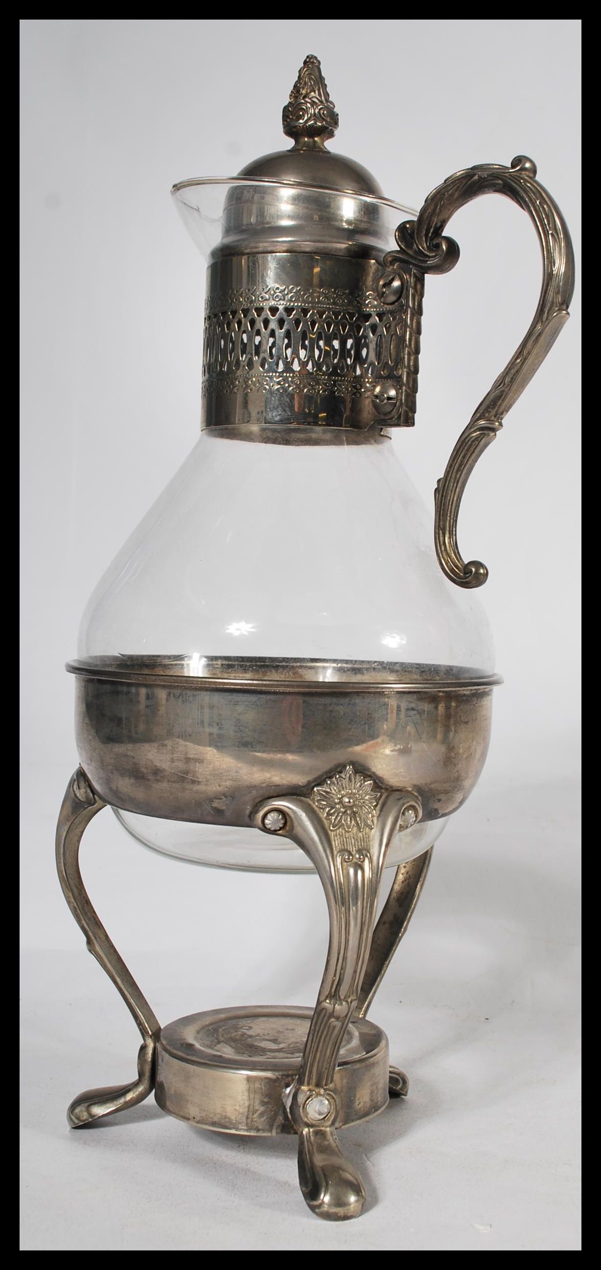 A vintage 20th Century silver plated and glass coffee carafe spirit warmer - Image 2 of 5