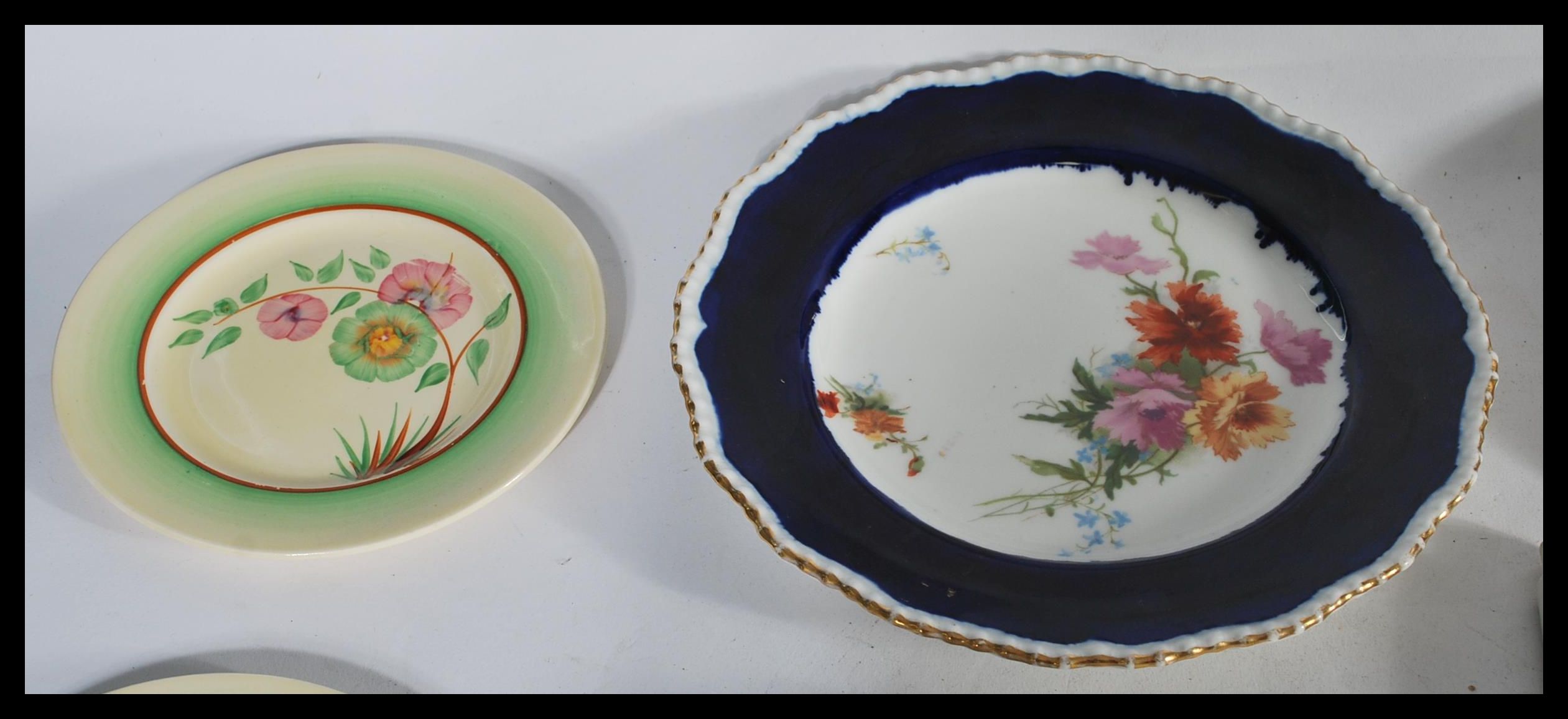 A collection of English cabinet plates dating from the early 19th century to include a Cnton China - Image 10 of 10