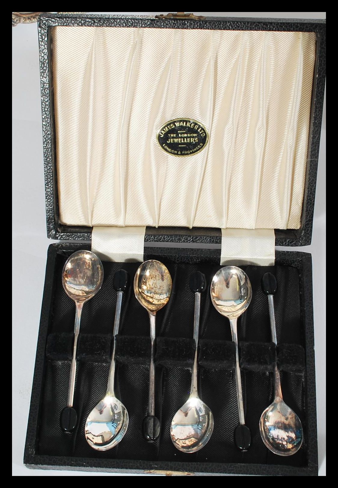 A collection of silver plated items to include salver trays, coffee pot, tea service, presentation - Image 4 of 13