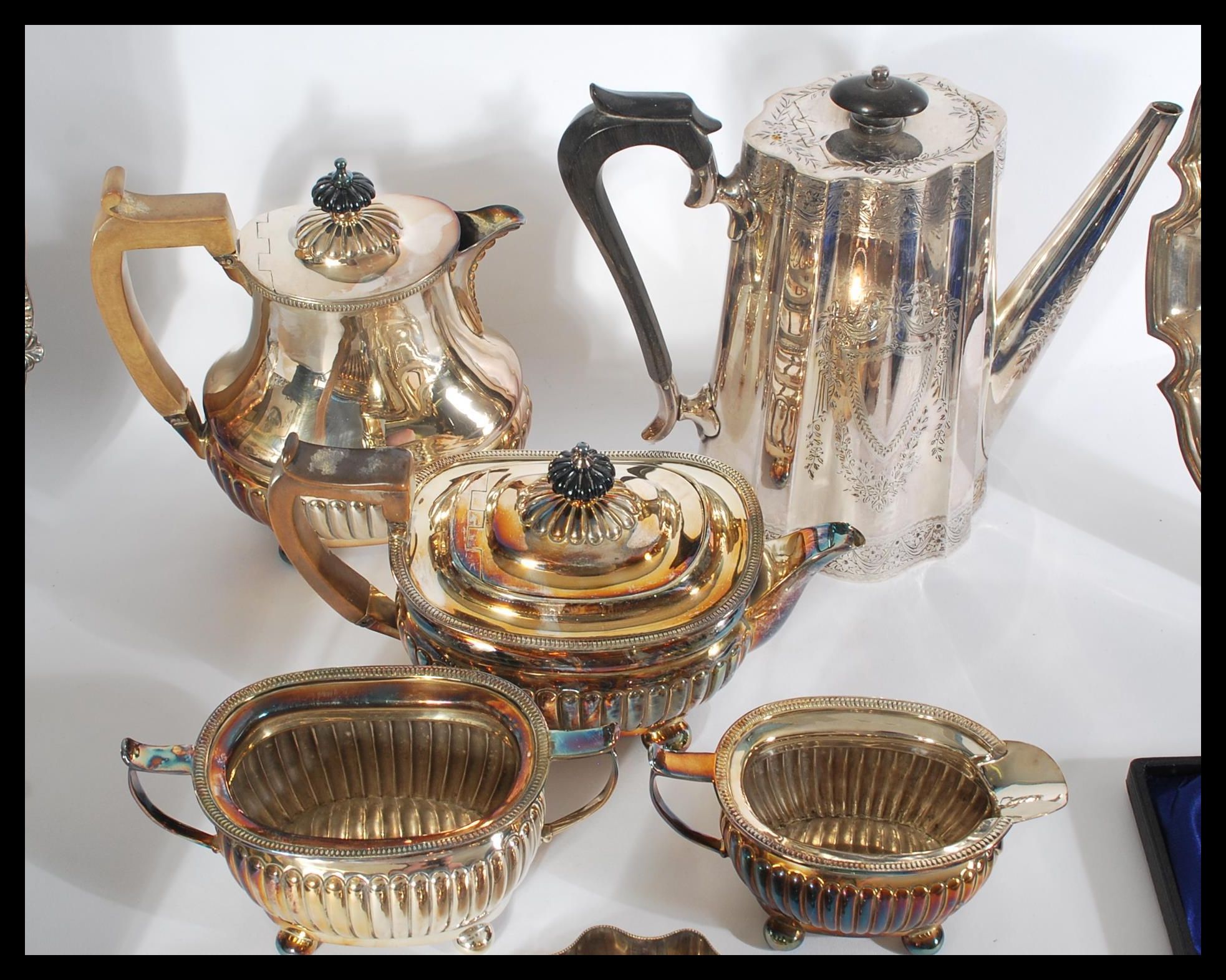 A collection of silver plated items to include salver trays, coffee pot, tea service, presentation - Image 6 of 13