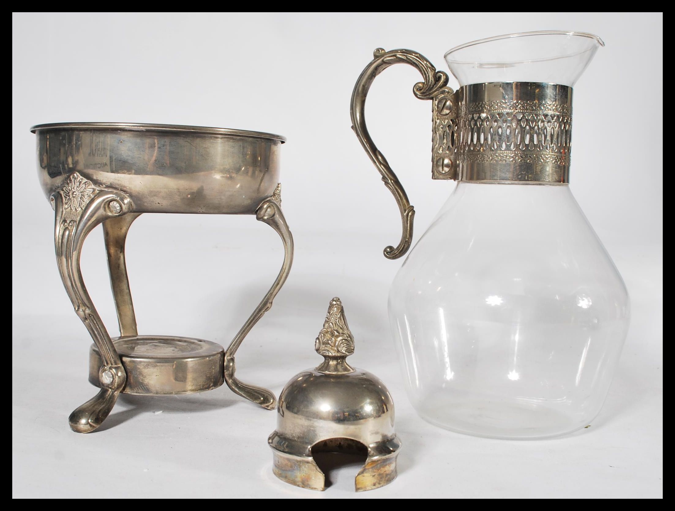 A vintage 20th Century silver plated and glass coffee carafe spirit warmer - Image 5 of 5