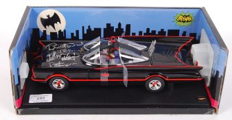 RARE BATMAN 1:18 SCALE BATMOBILE SIGNED BY TV SERI