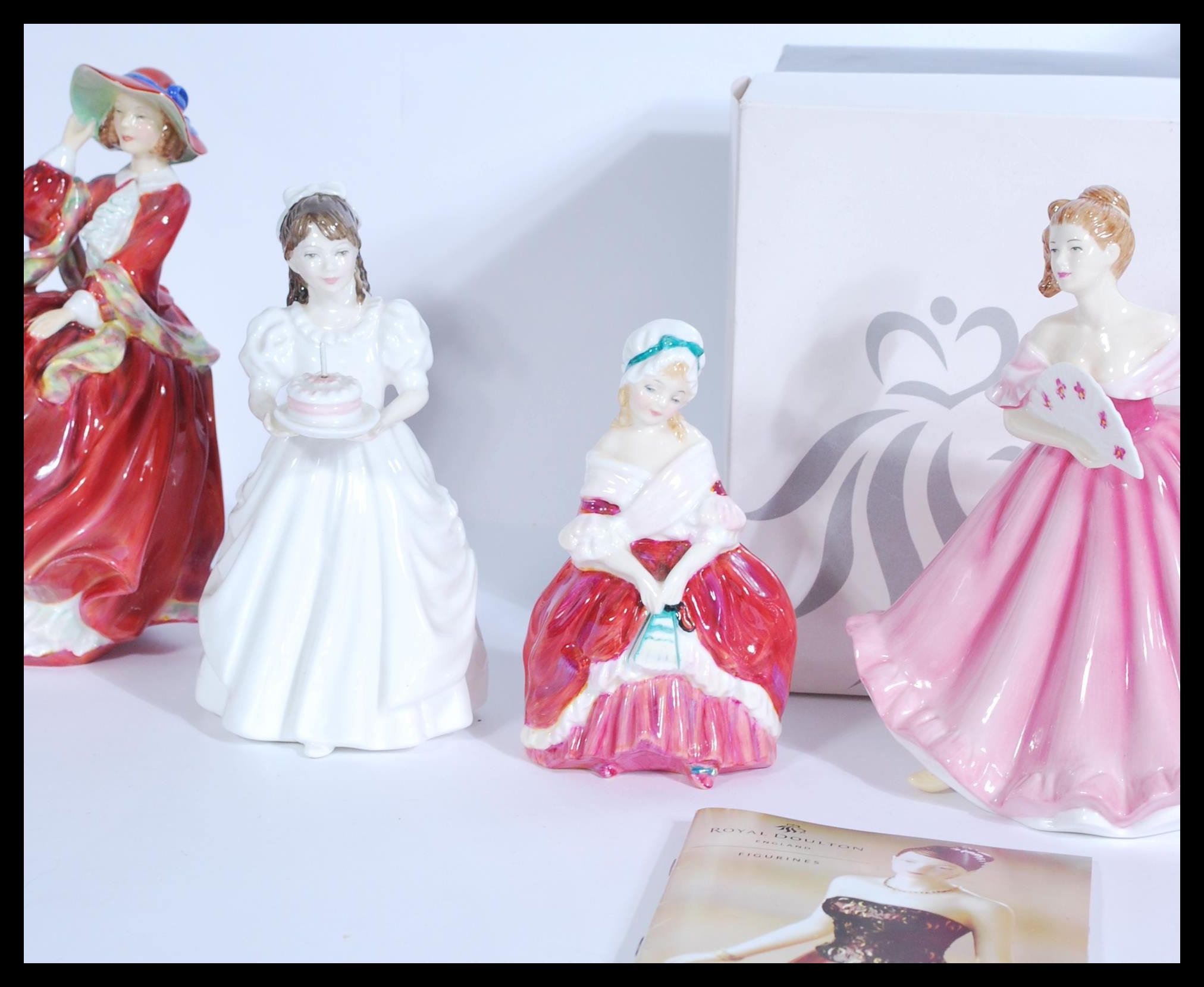 A group of Royal Doulton figures to include Pretty Ladies Alice HN4787 boxed with certificate 284/ - Image 3 of 13