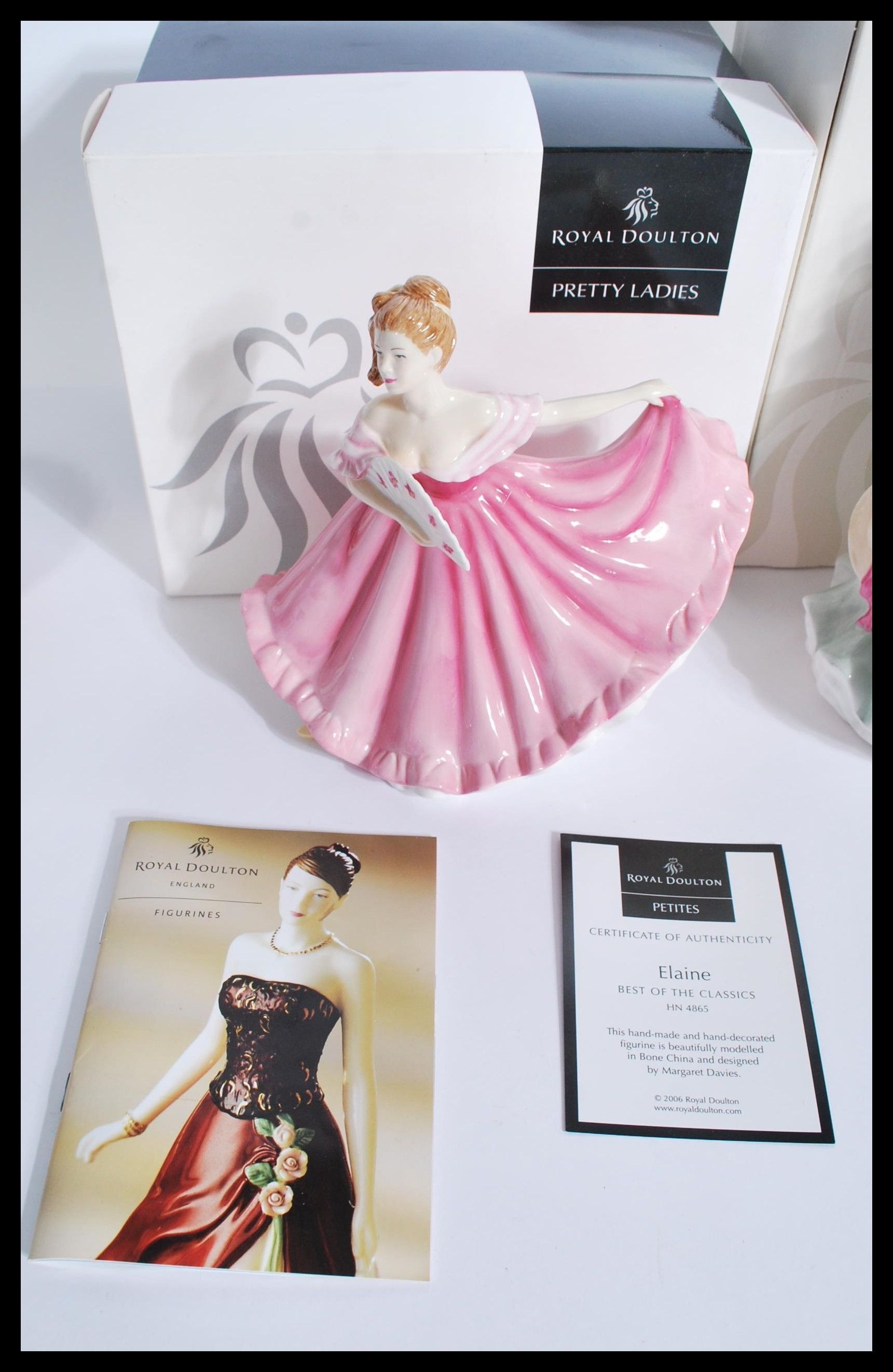 A group of Royal Doulton figures to include Pretty Ladies Alice HN4787 boxed with certificate 284/ - Image 11 of 13