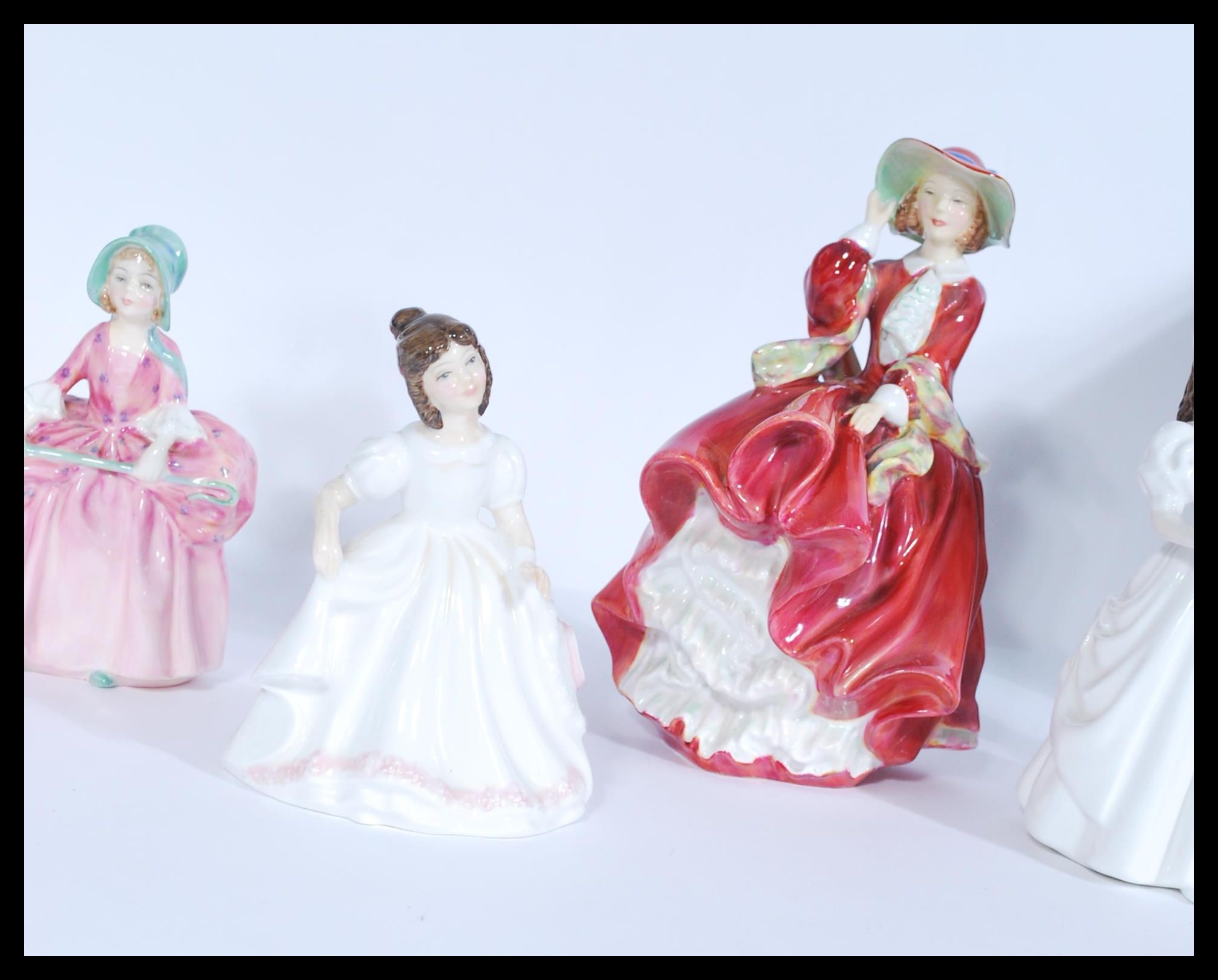 A group of Royal Doulton figures to include Pretty Ladies Alice HN4787 boxed with certificate 284/ - Image 4 of 13
