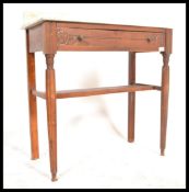 An early 20th Century oak side occasional table /
