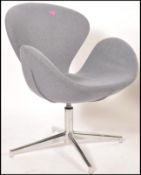 After Arne Jacobsen - A Fritz Hansen style swan chair / lounge / easy armchair in a taupe velour