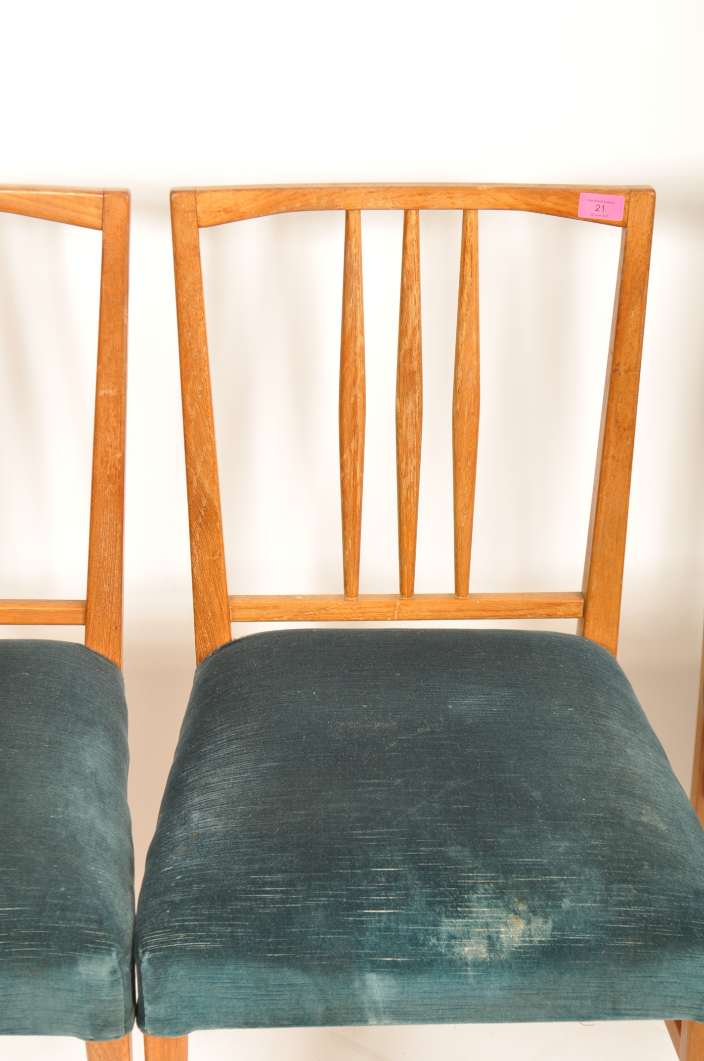 Gordon Russell Of Broadway - A set of 4 mid 20th Century beech wood spindle back dining chairs and - Image 3 of 4