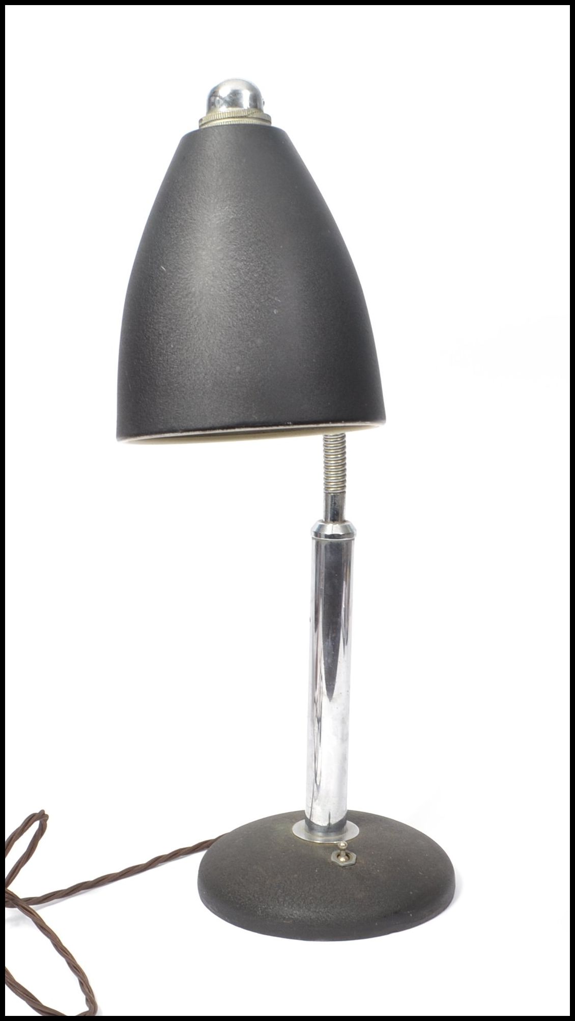 A vintage retro 20th century gooseneck goose neck anglepoise lamp raised on a heavy cast black - Image 2 of 5