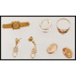 A group of 9ct gold jewellery to include a 9ct bar brooch, ring, cufflink, pair of Celtic cross
