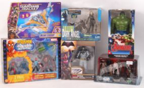 ASSORTED TV / FILM BOXED ACTION FIGURES & PLAYSETS