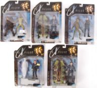 MCFARLANE TOYS ' THE X FILES ' CARDED ACTION FIGURES