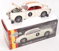 MODEL ICONS JAGUAR MARK II 3.8 1962 BOB JANE DIECA