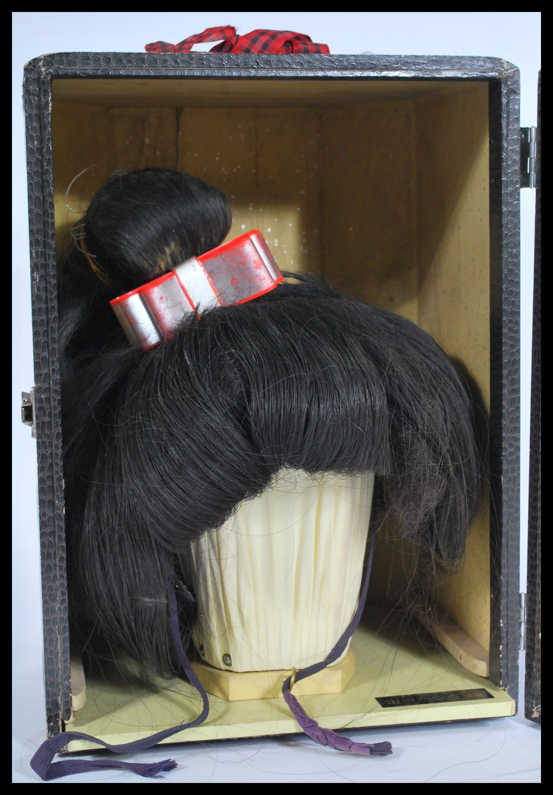 A mid 20th century original Japanese geisha wig se - Image 3 of 5