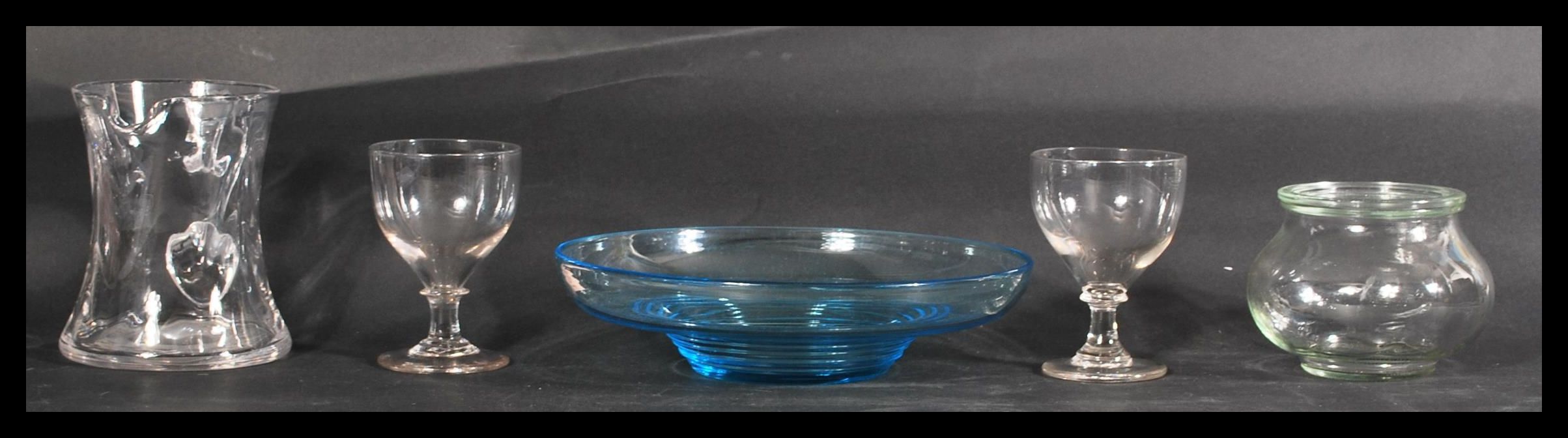 Glass-wares to include a studio glass bowl and jug - Image 5 of 7