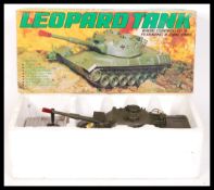 RADIO CONTROLLED LEOPARD TANK COMPLETE WITH IT'S O