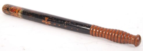 19TH CENTURY TURNED WOOD POLICE CRESTED TRUNCHEON