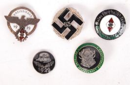 ASSORTED REPRODUCTION WWII SECOND WORLD WAR THIRD REICH BADGES