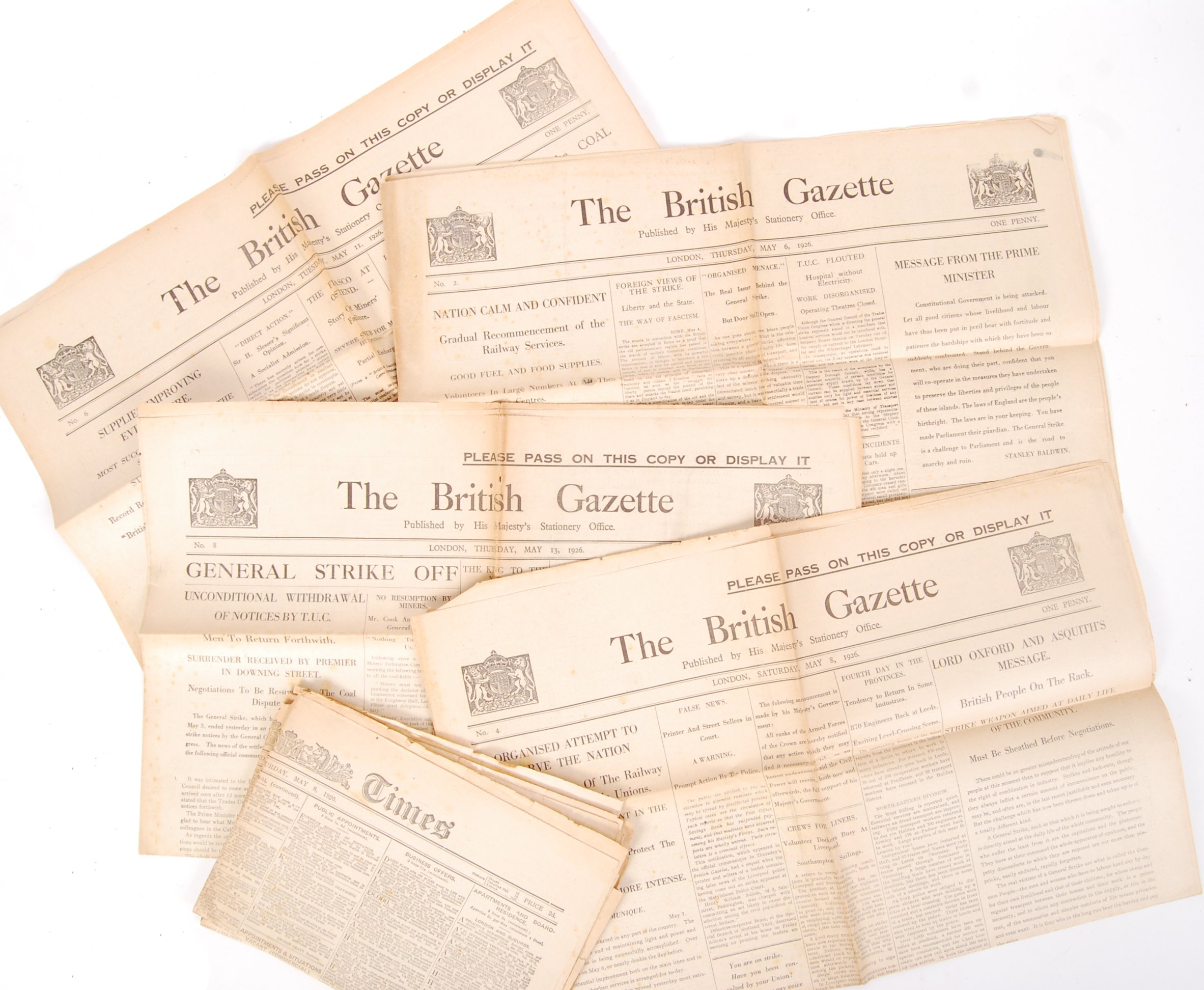 ANTIQUE NEWSPAPERS RELATING TO THE BRITISH GENERAL STRIKE 1926