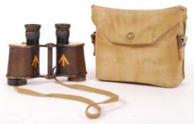 WWII FIELD MILITARY ISSUE BINOCULARS & CASE