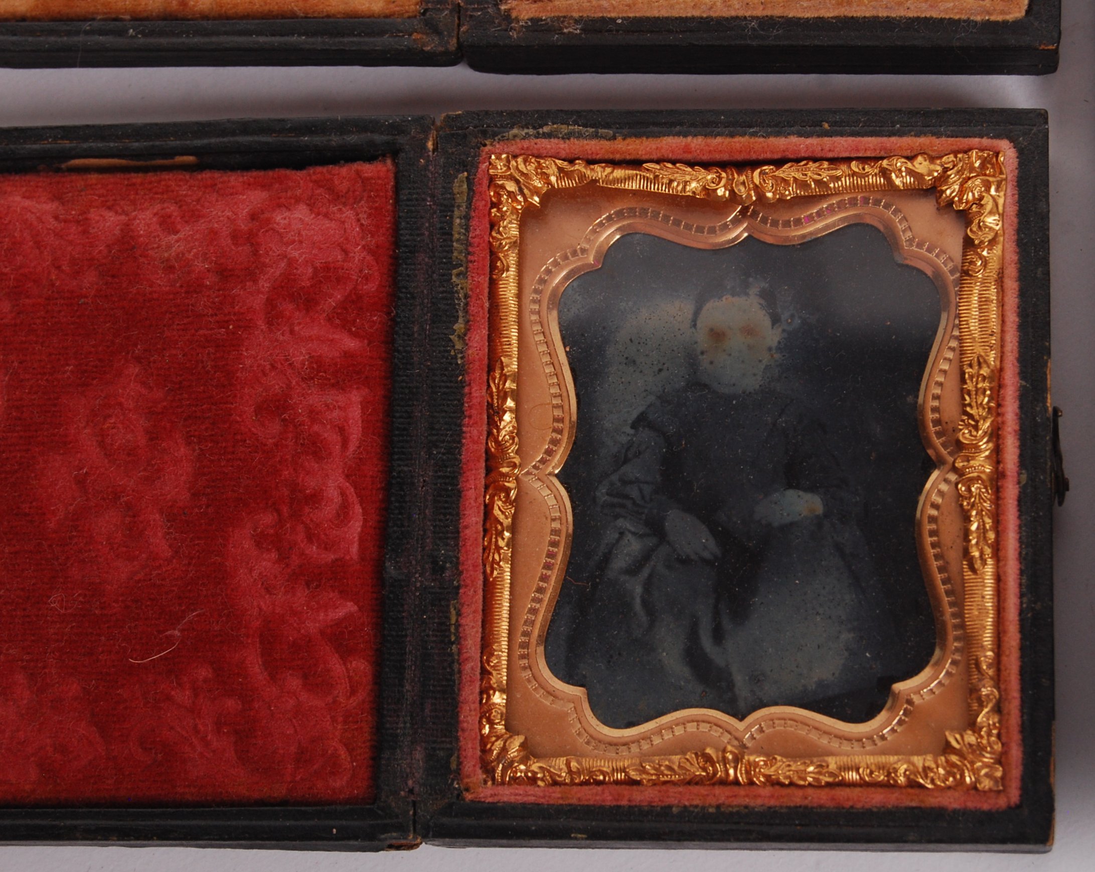 COLLECITON OF ANTIQUE AMBROTYPE PHOTOGRAPHS - Image 4 of 4