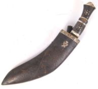 19TH CENTURY NEPALESE KUKRI KNIFE & DAGGERS