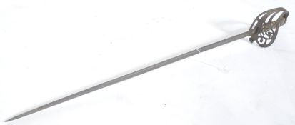 19TH CENTURY ANTIQUE BRITISH CAVALRY SWORD