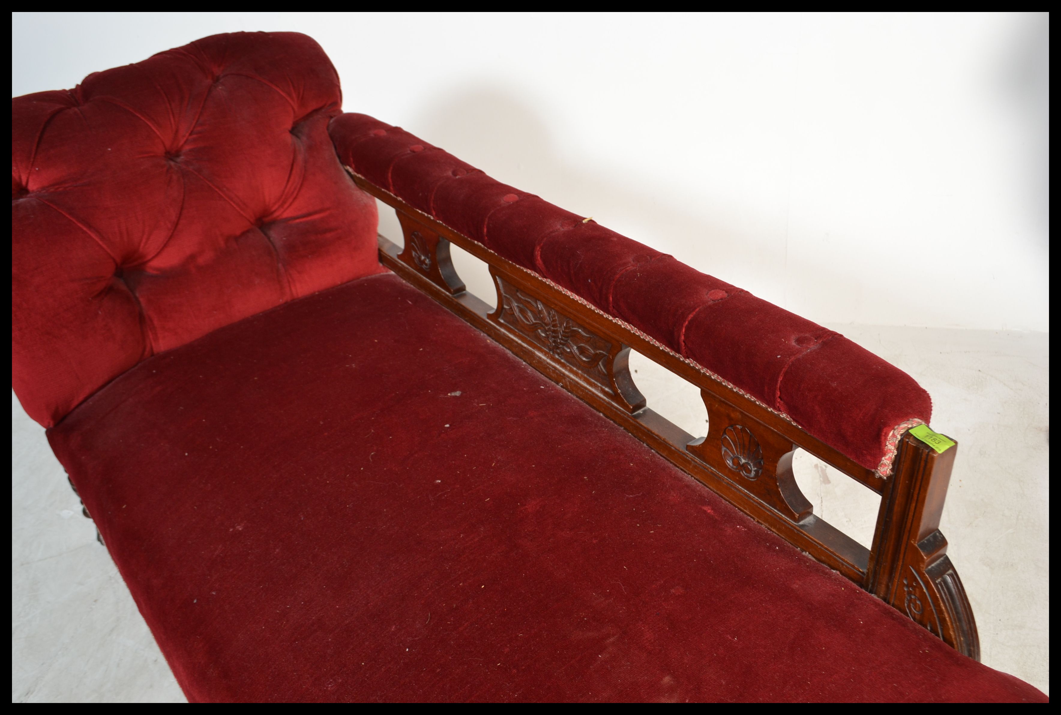 An early 20th Century Edwardian chaise lounge with upholstered button back seat, scrolled back and - Image 4 of 5