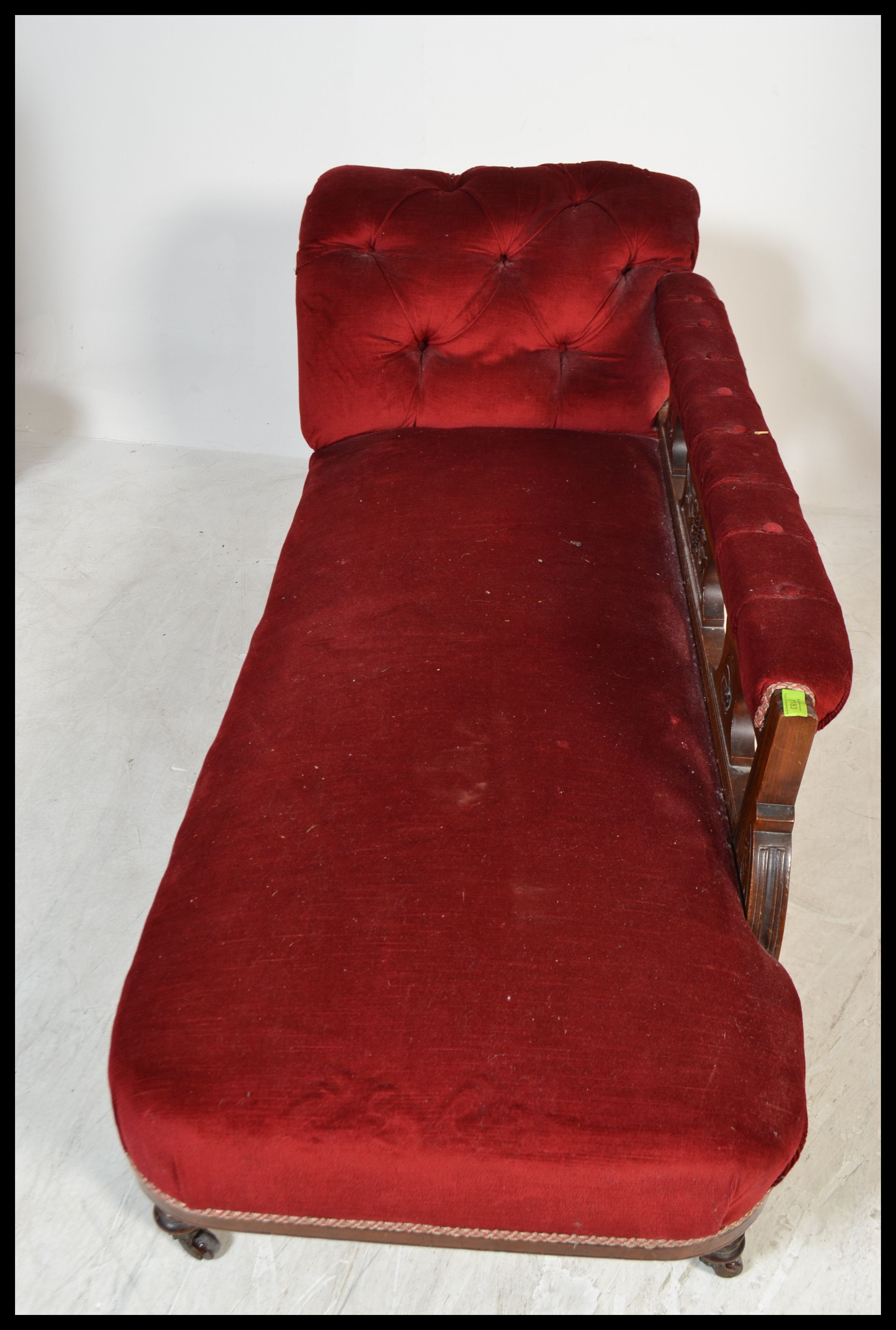 An early 20th Century Edwardian chaise lounge with upholstered button back seat, scrolled back and - Image 5 of 5