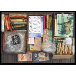 ASSORTED COLLECTION OF VINTAGE JIGSAW PUZZLES