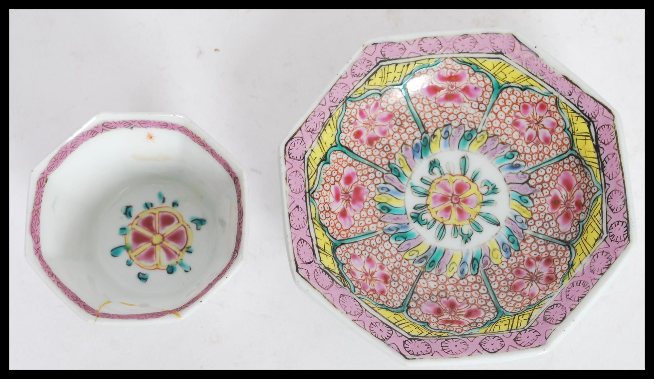 An unusual 19th century qing dynasty Chinese octagonal plate and tea bowl with detailed hand painted - Image 5 of 7