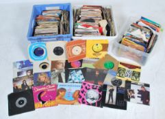 A large collection of vintage 20th century 45rpm v