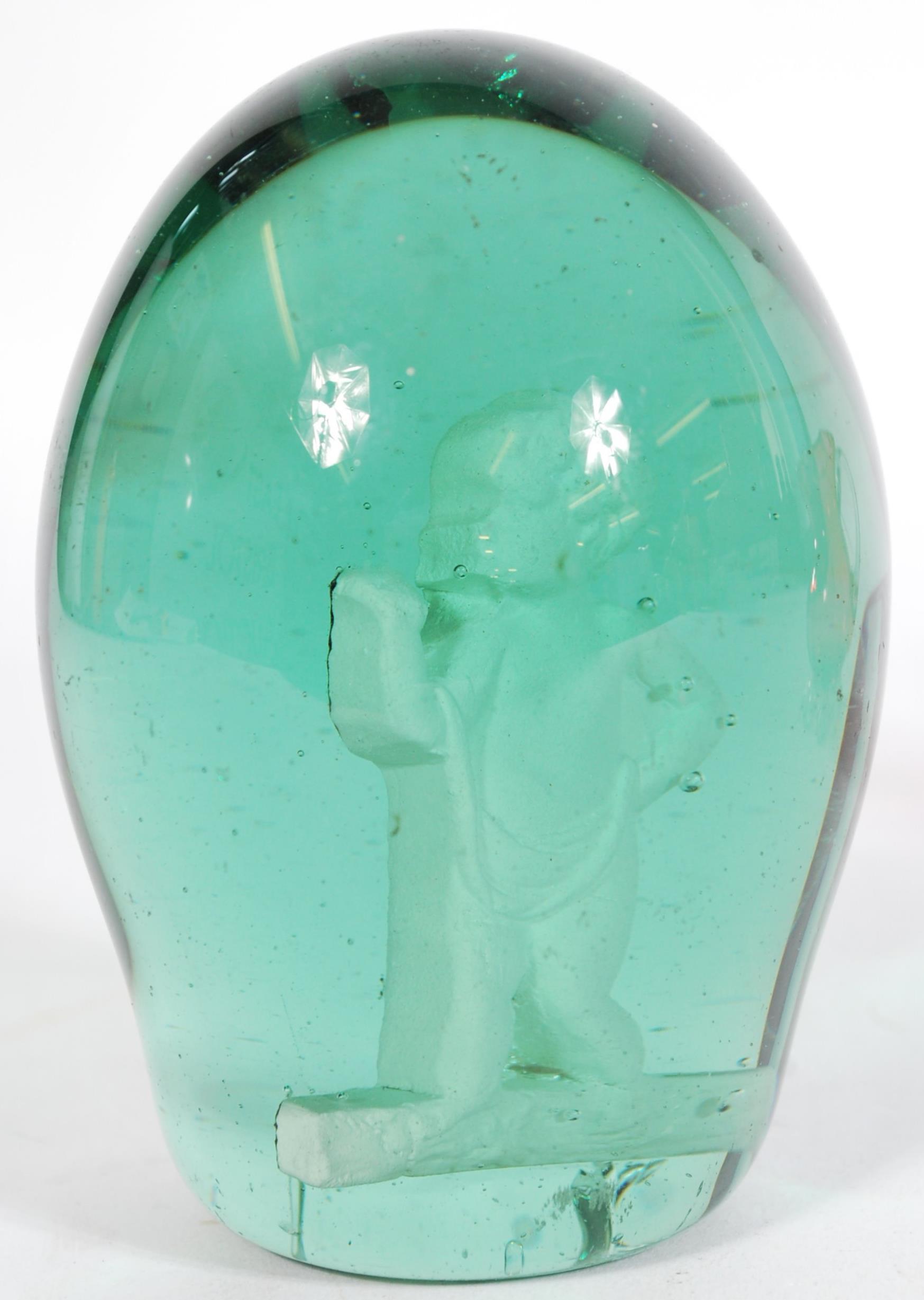 A collection of 20th century vintage glass ornamen - Image 7 of 7