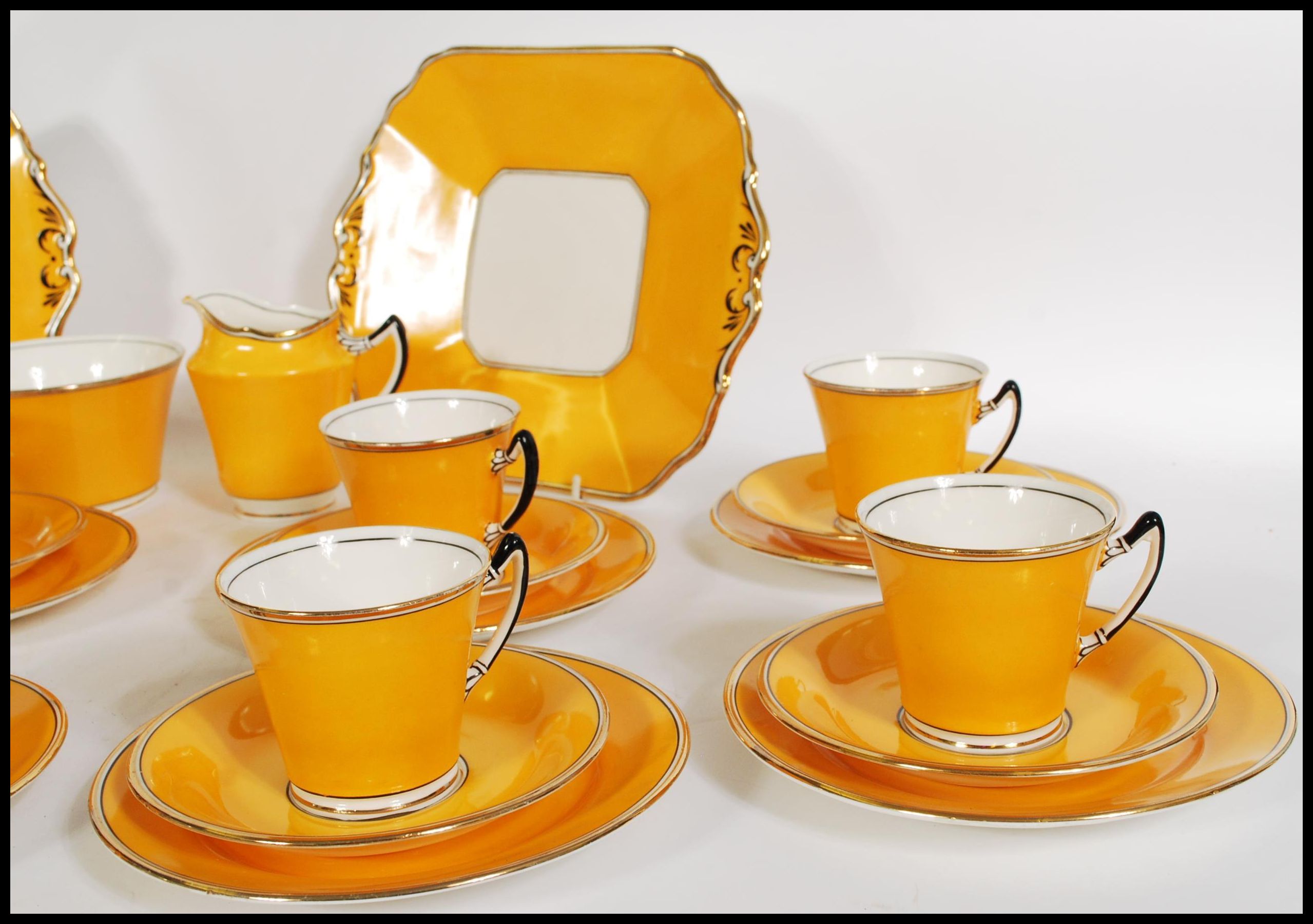 A vintage twelve person Duchess china tea service consisting of twelve cups and saucers sandwich - Image 4 of 4