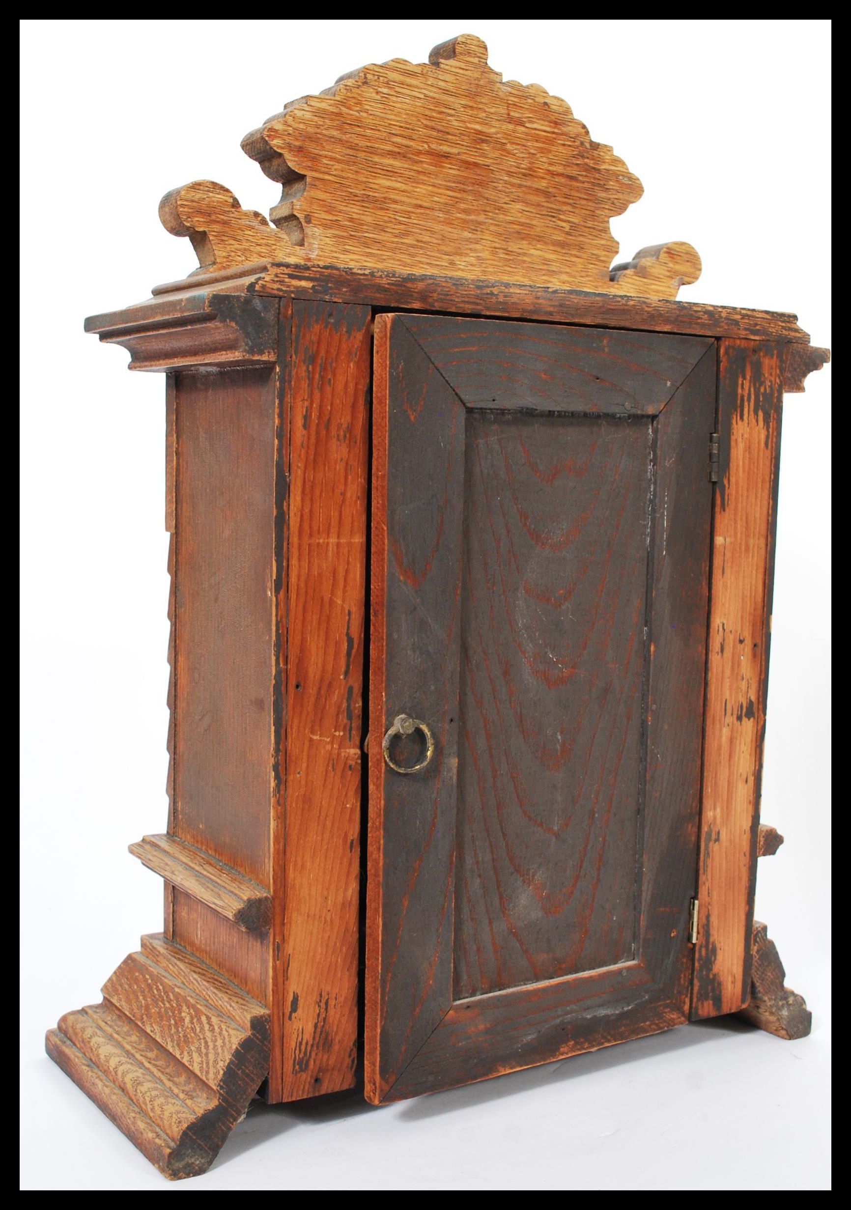 A 19th century American mantel bracket clock having an oak case with gilt dial and white enamel - Image 8 of 19