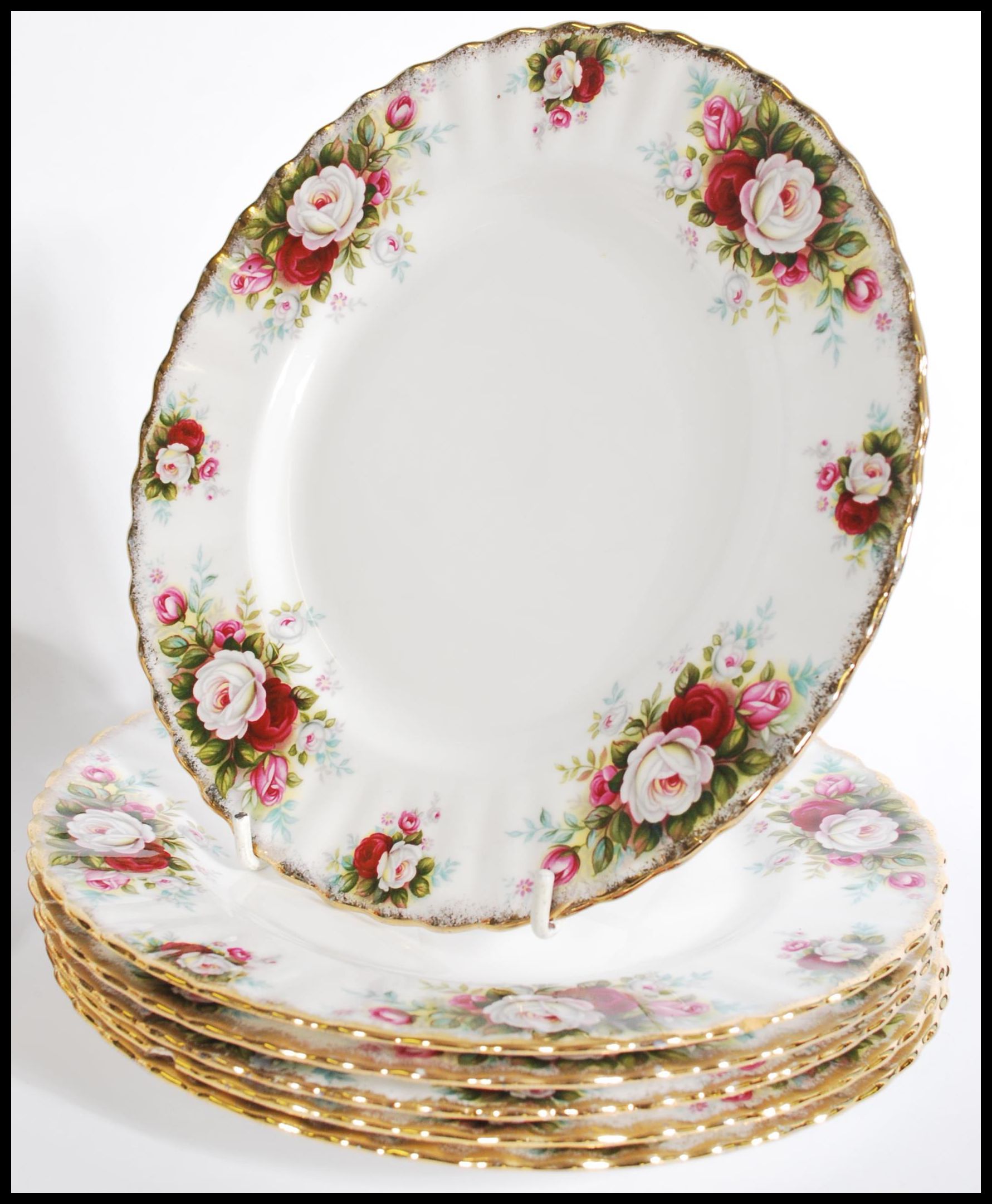 A vintage Royal Albert tea set in the old Country roses pattern to include six cups and saucers, six - Image 5 of 6