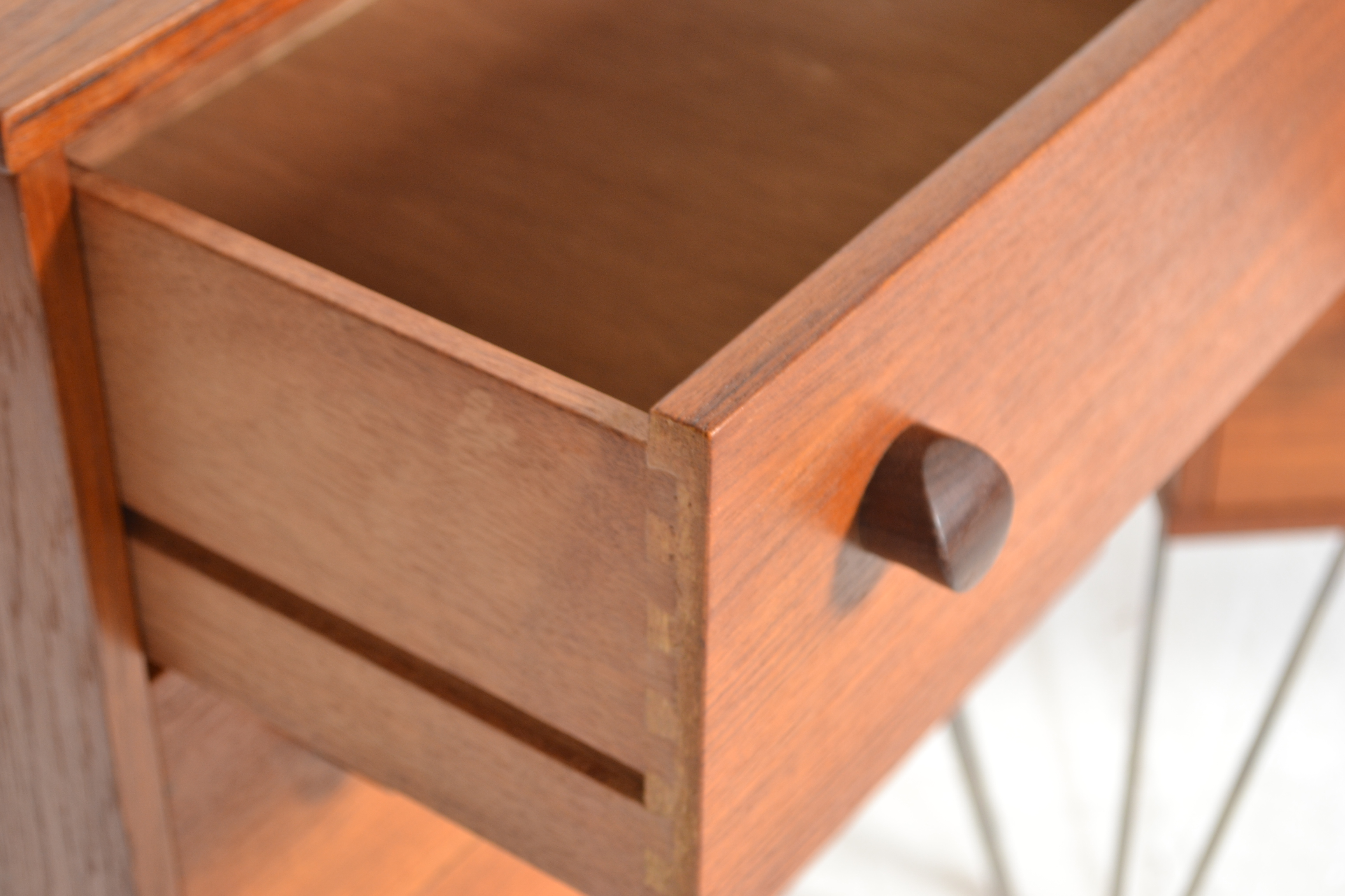 VINTAGE RETRO PAIR OF TEAK WOOD CHEST OF DRAWERS - Image 3 of 4