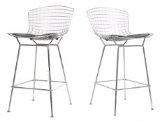 AFTER HARRY BERTOIA A PAIR OF CONTEMPORARY BAR STOOLS