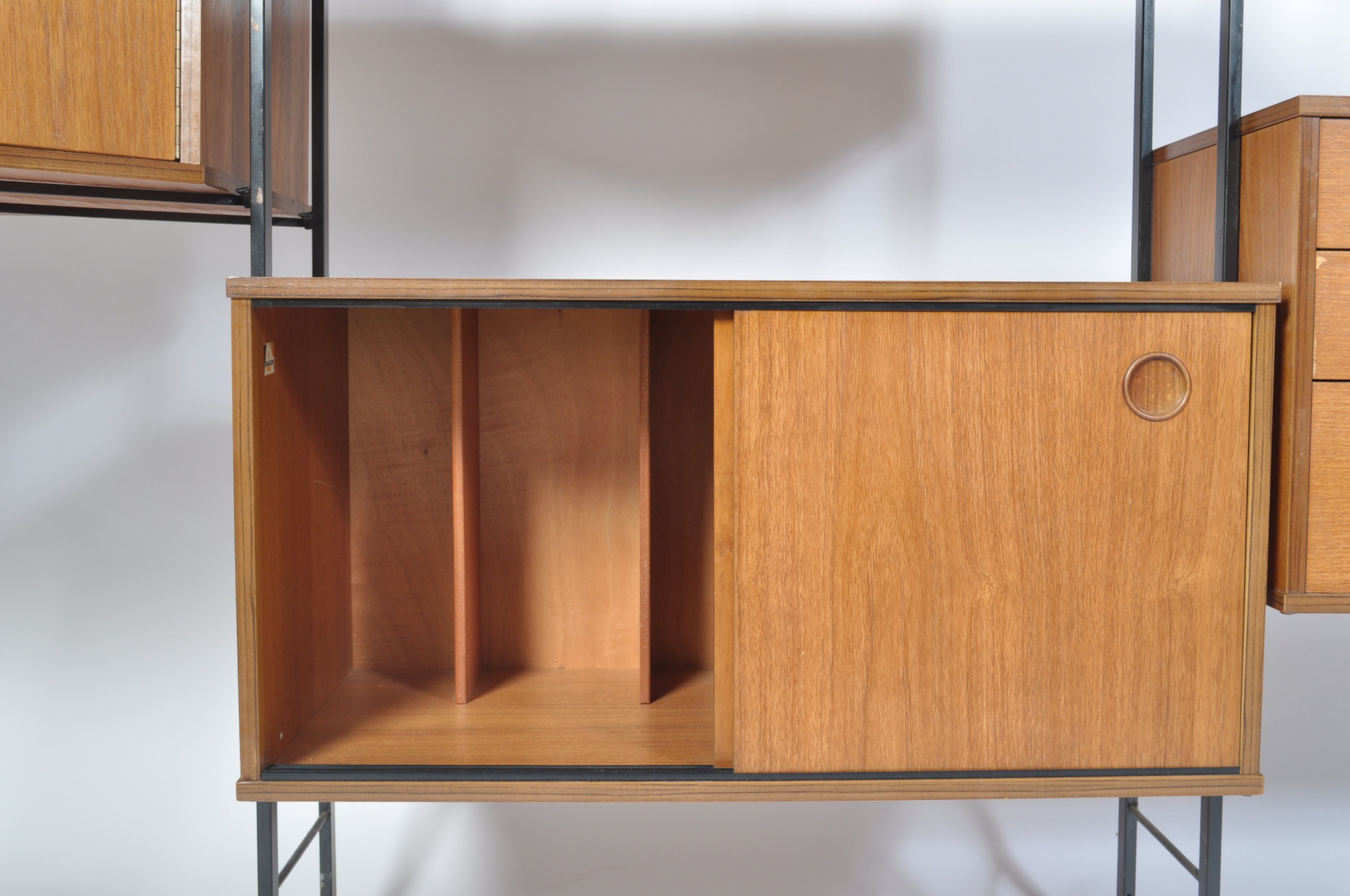 AVALON MODULAR TEAK MID CENTURY WALL SYSTEM - Image 6 of 6