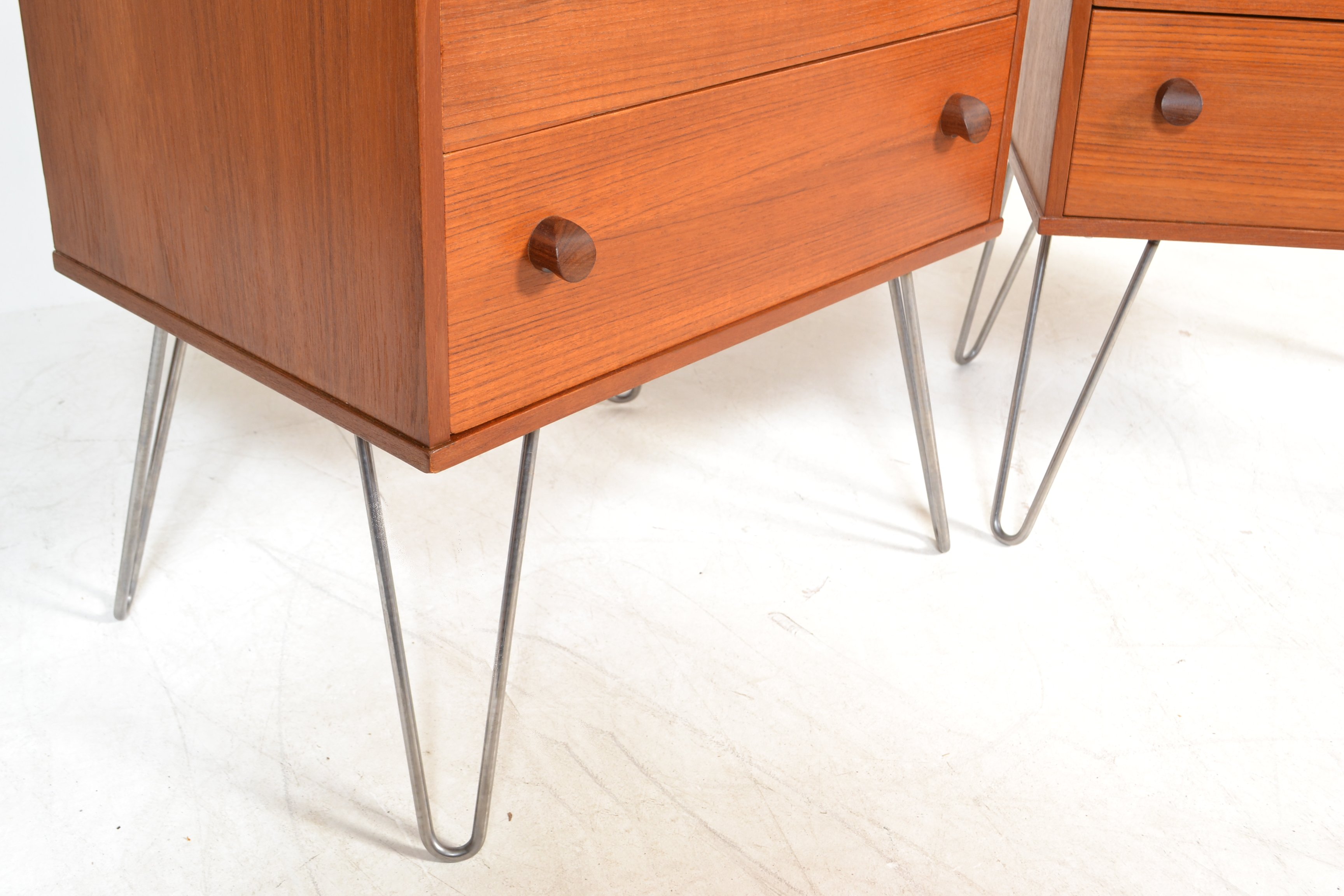 VINTAGE RETRO PAIR OF TEAK WOOD CHEST OF DRAWERS - Image 4 of 4