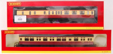 TWO HORNBY 00 GAUGE MODEL RAILWAY TRAINSET AUTOCOACHES