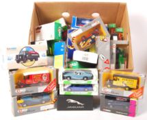 ASSORTED BOXED DIECAST MODEL CARS & RELATED VEHICLES