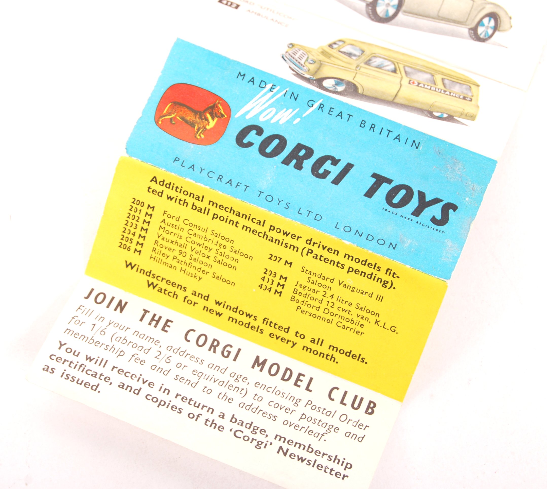 VINTAGE CORGI TOYS DIECAST MODEL 302 MGA SPORTS CAR - Image 5 of 5