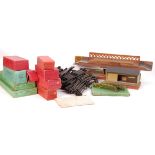 HORNBY SERIES 0 GAUGE ASSORTED ROLLING STOCK & ACCESSORIES