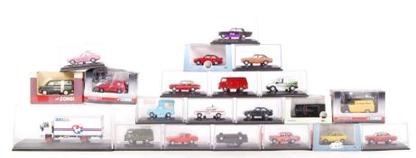 COLLECTION OF 1:76 SCALE BOXED DIECAST MODELS 00 GAUGE