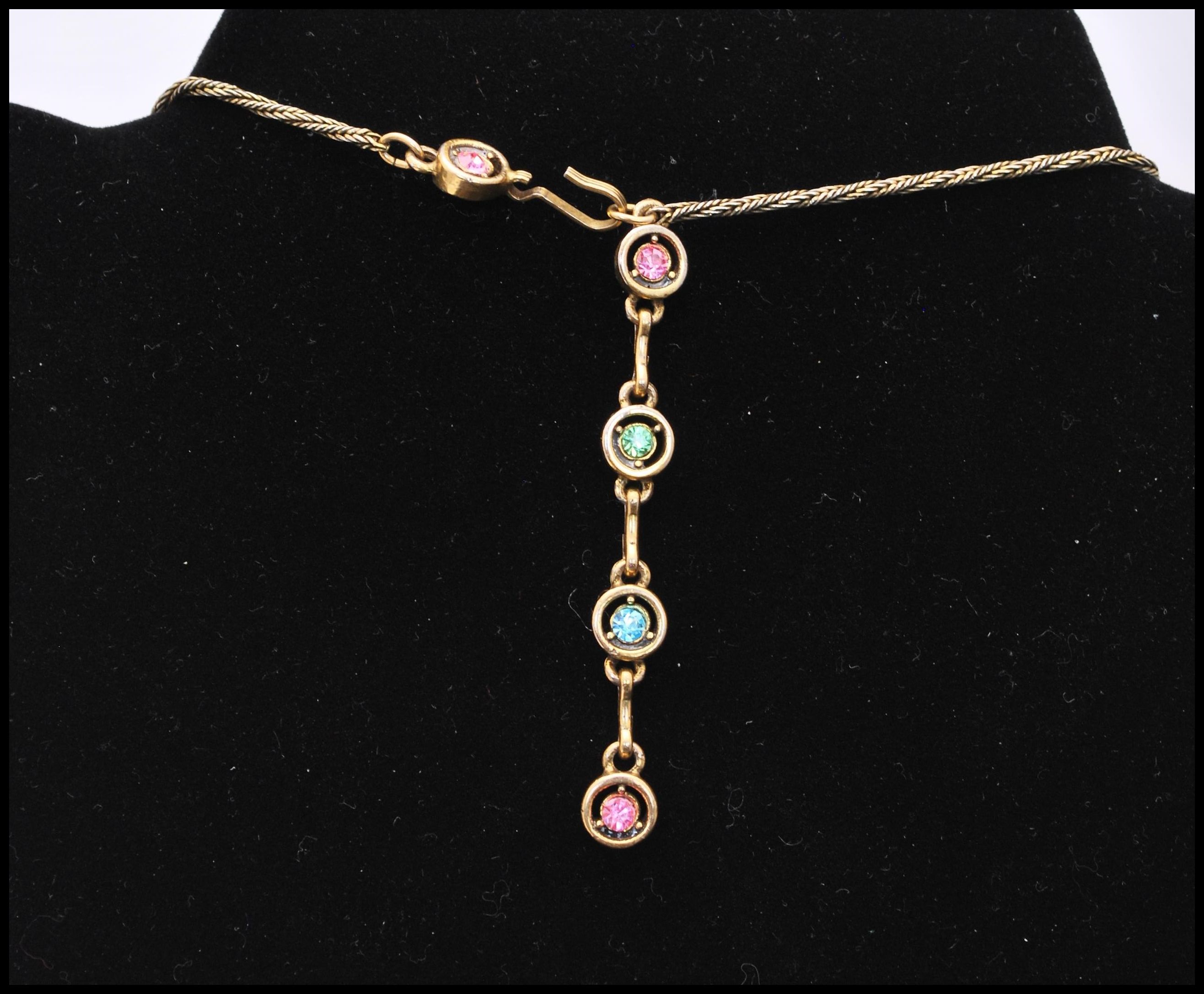 A 1950s signed Hollycraft gold-tone parure consisting of necklace, bracelet, earrings and brooch set - Image 6 of 13