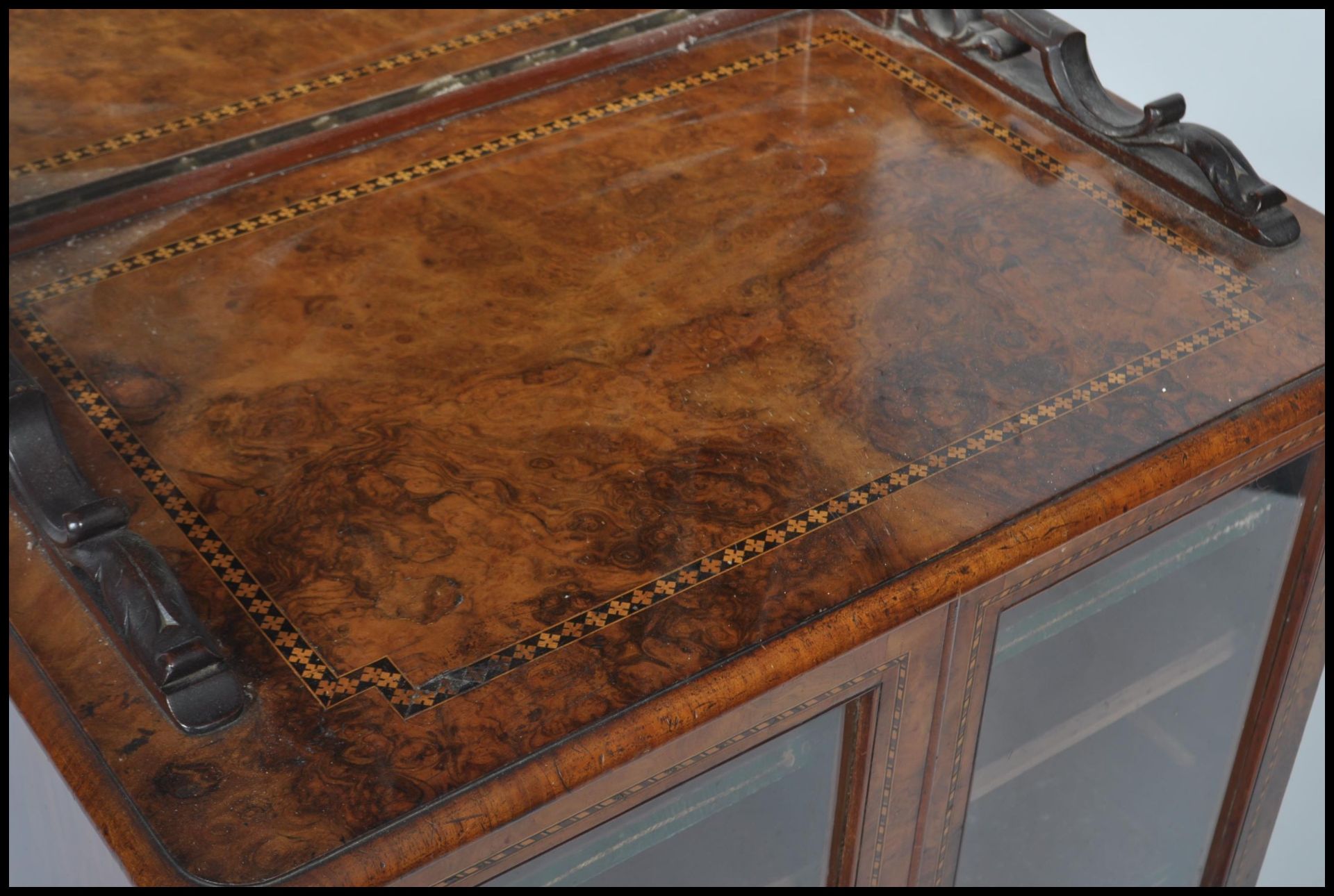 HIGH VICTORIAN WALNUT & TUNBRIDGE INLAID MUSIC CABINET - Bild 3 aus 10